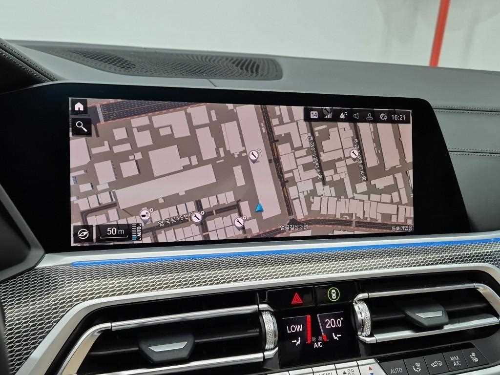 BMW X5 — photo 14
