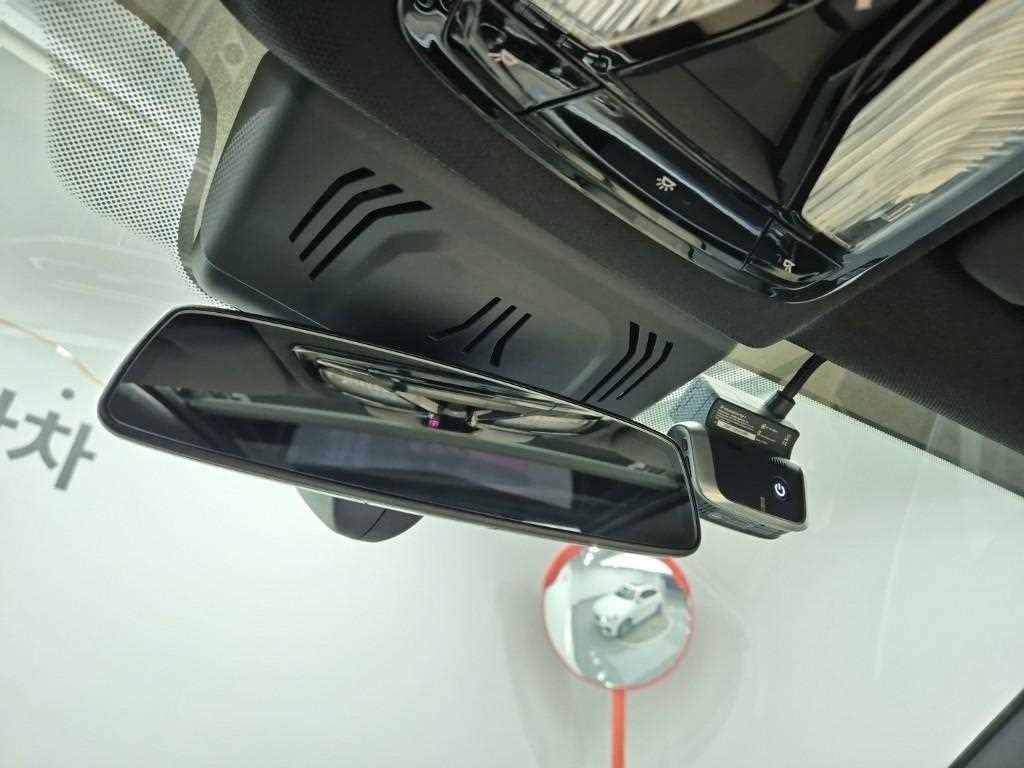 BMW X5 — photo 17