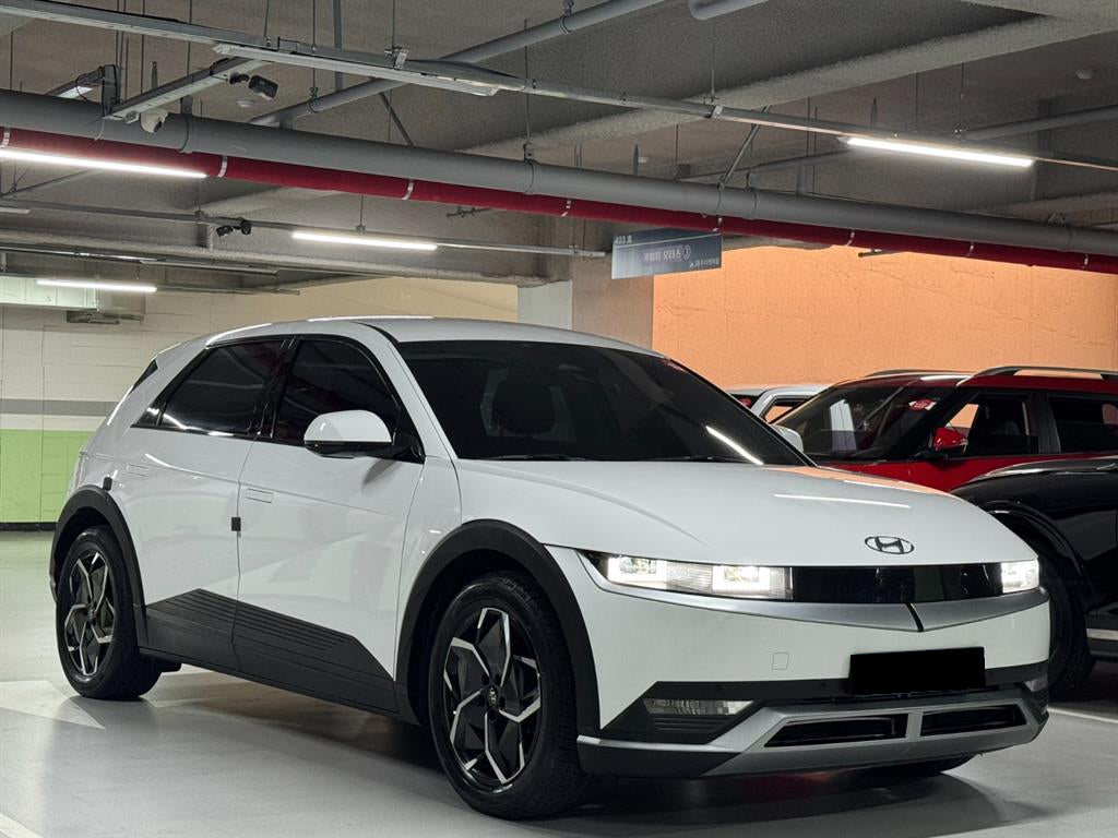 Hyundai Ioniq5 — photo 02
