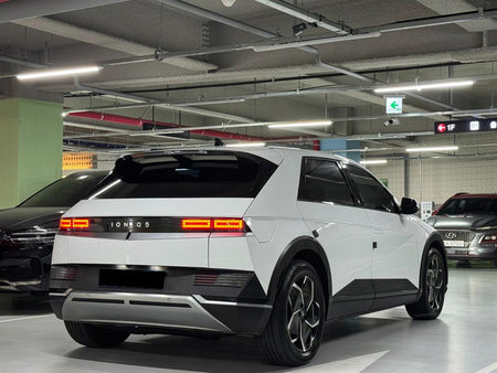 Hyundai Ioniq5 — photo 03