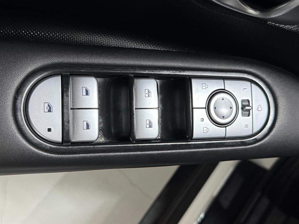 Hyundai Ioniq5 — photo 16