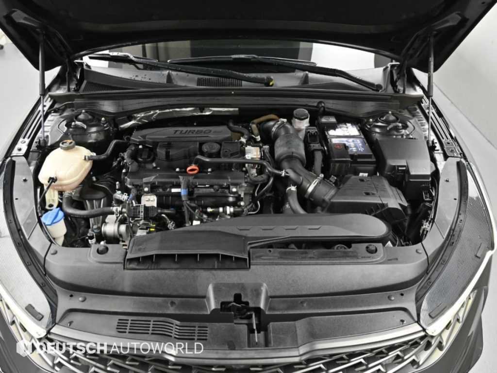 Kia K5 — photo 07