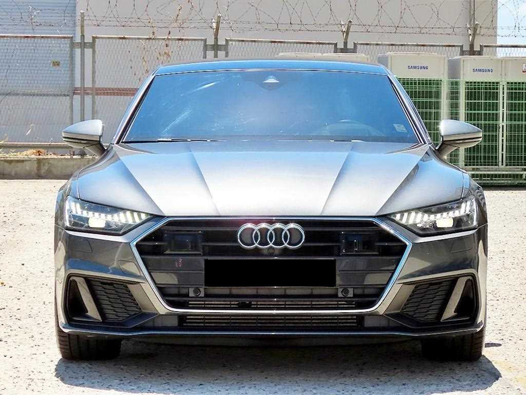 Audi A7 — photo 01