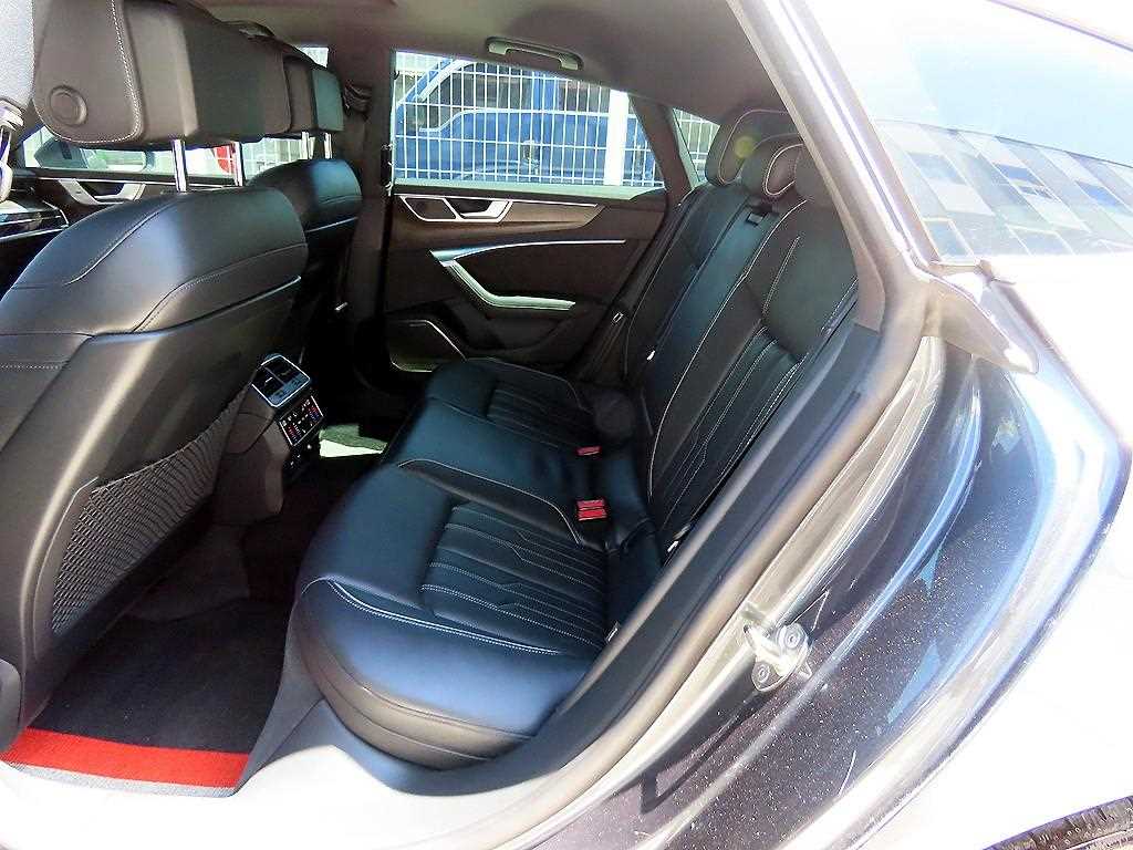 Audi A7 — photo 06