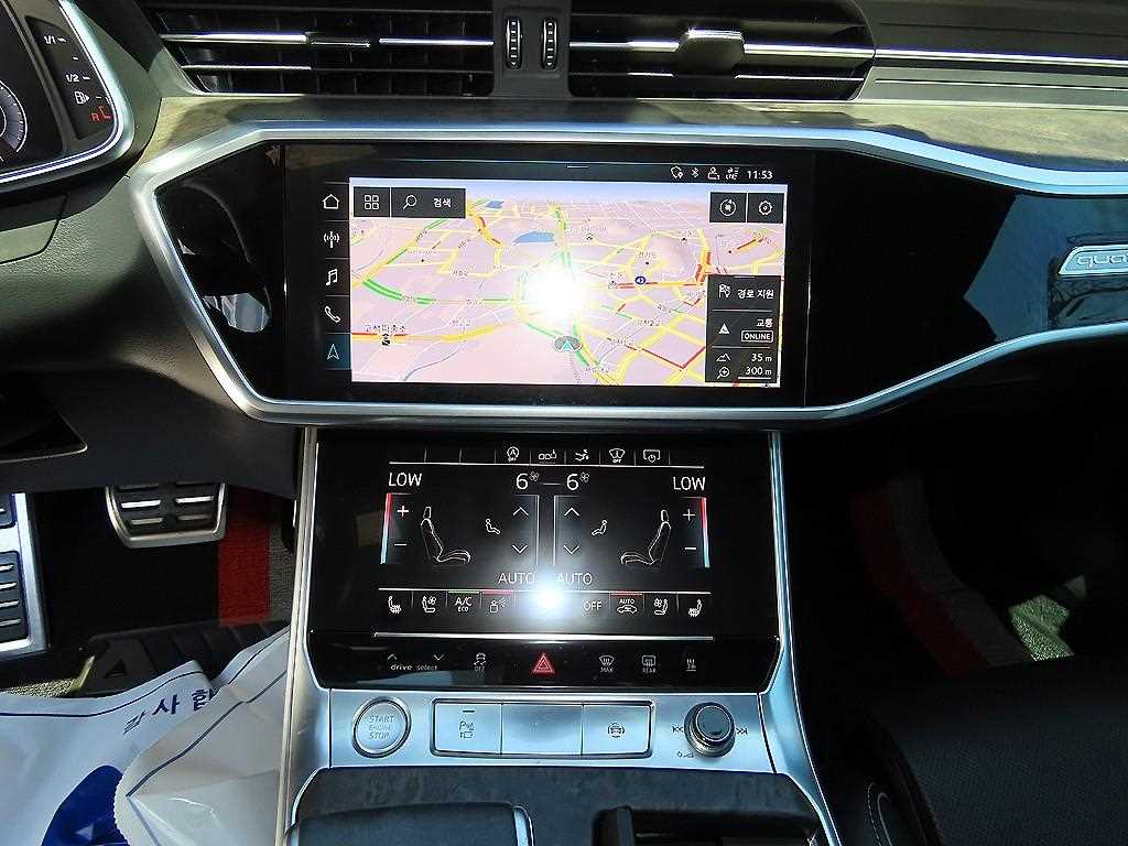 Audi A7 — photo 14