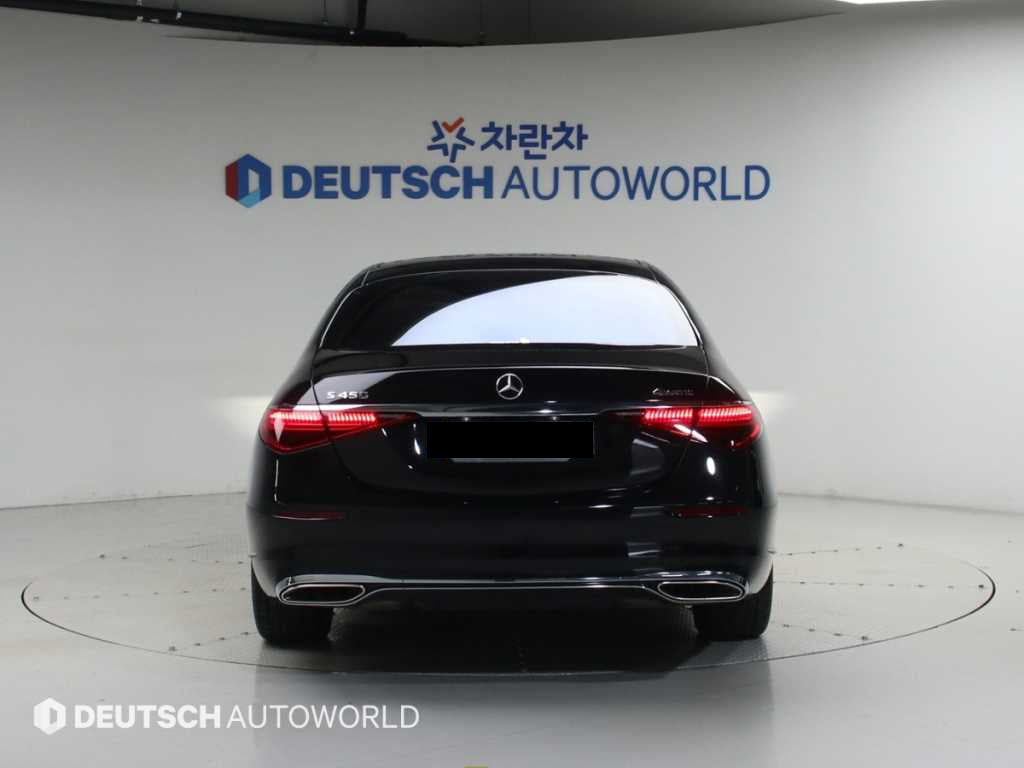 Mercedes-Benz S-Class — photo 04