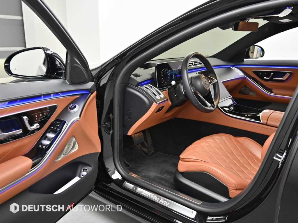 Mercedes-Benz S-Class — photo 11