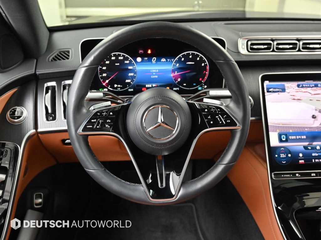 Mercedes-Benz S-Class — photo 13