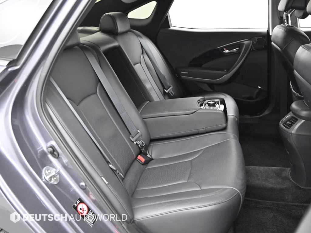 Hyundai Grandeur — photo 12