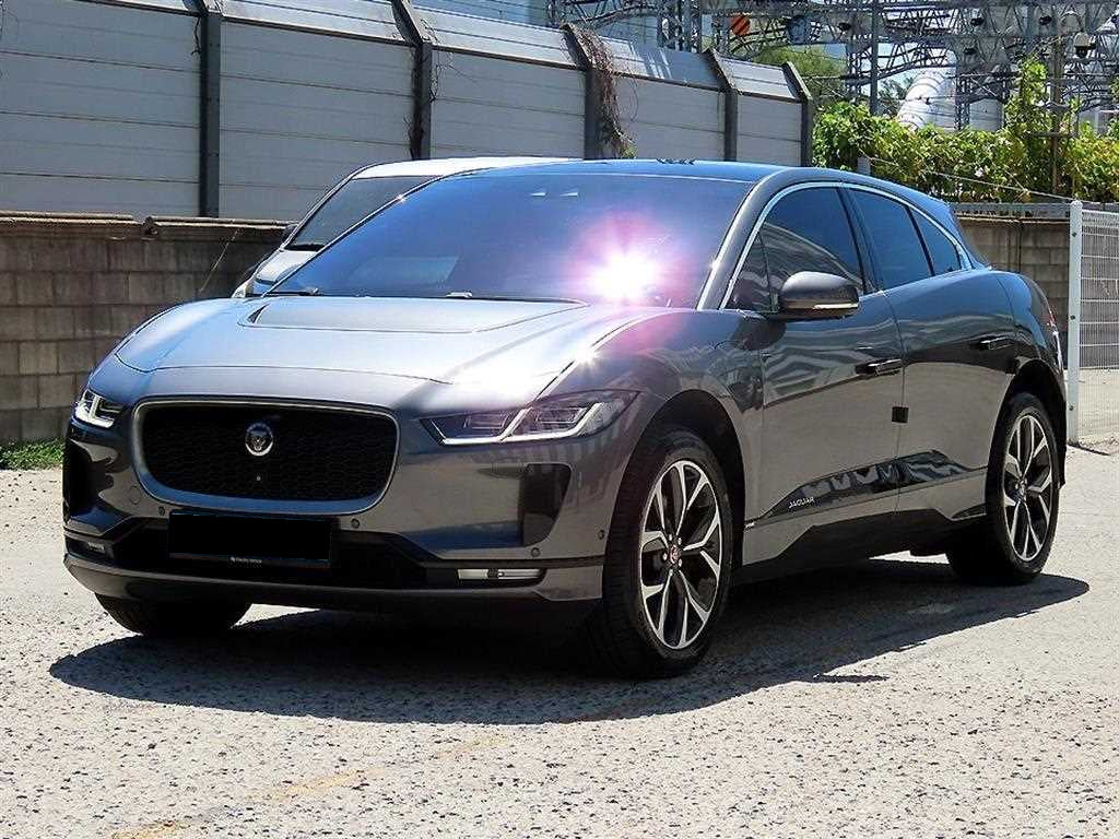 Jaguar I-PACE — photo 02