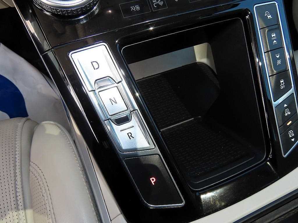 Jaguar I-PACE — photo 11