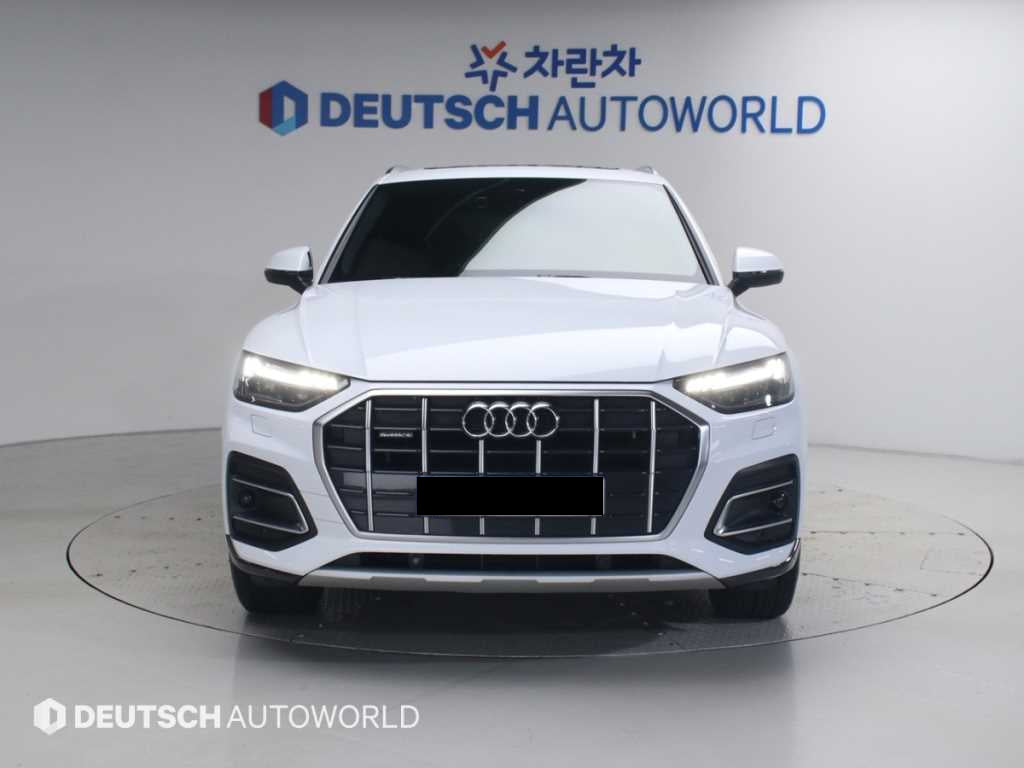 Audi Q5 — photo 03