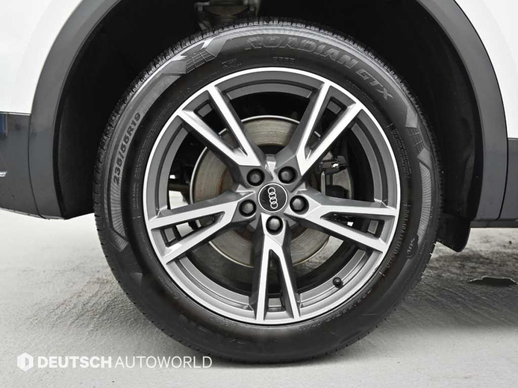 Audi Q5 — photo 05