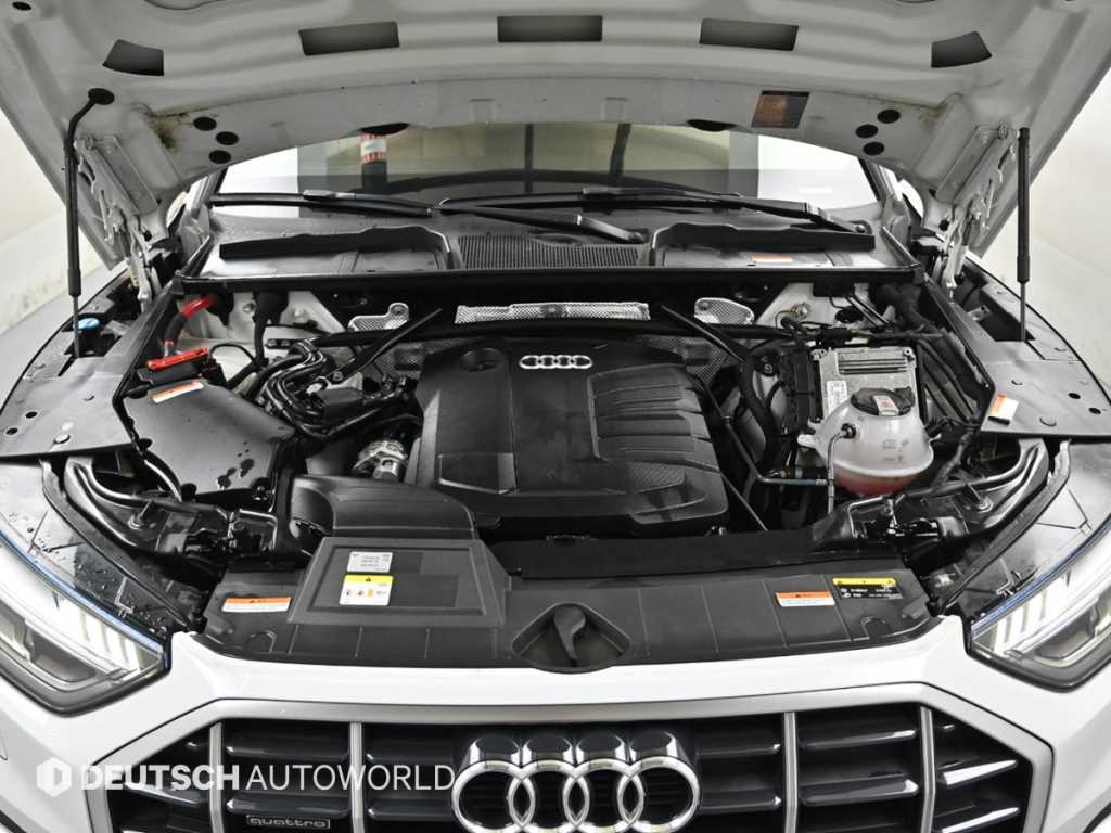 Audi Q5 — photo 06