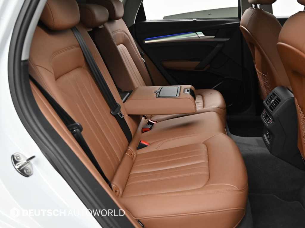 Audi Q5 — photo 12