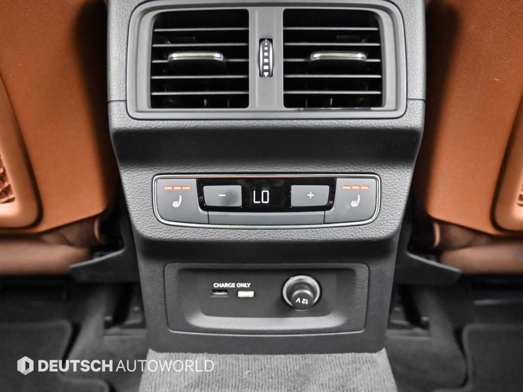Audi Q5 — photo 16
