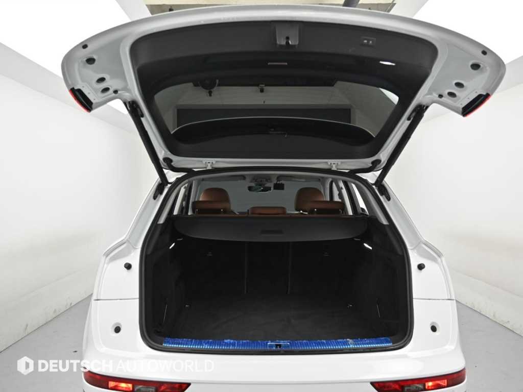 Audi Q5 — photo 19