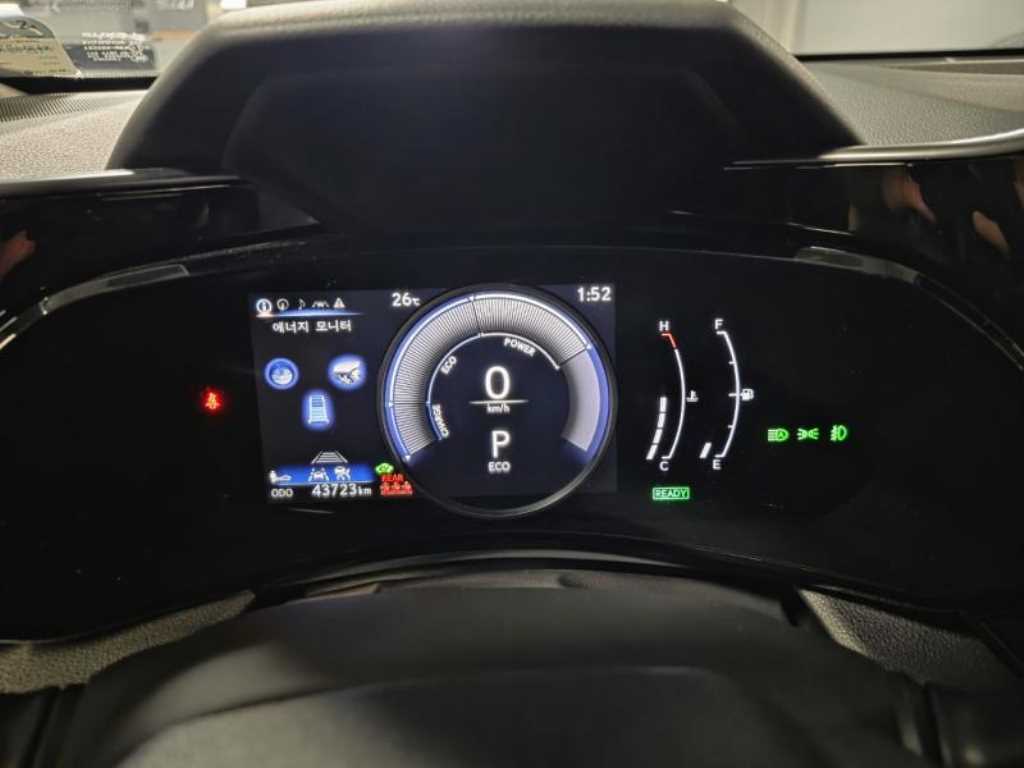 Lexus NX — photo 09