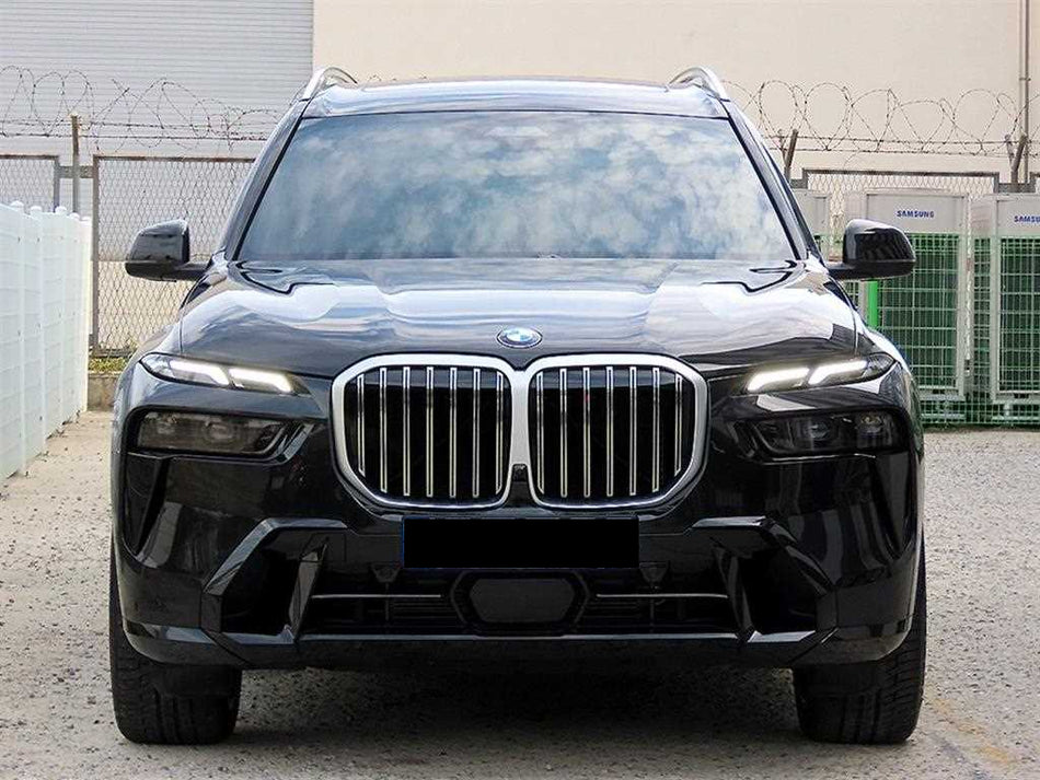 BMW X7 — photo 02