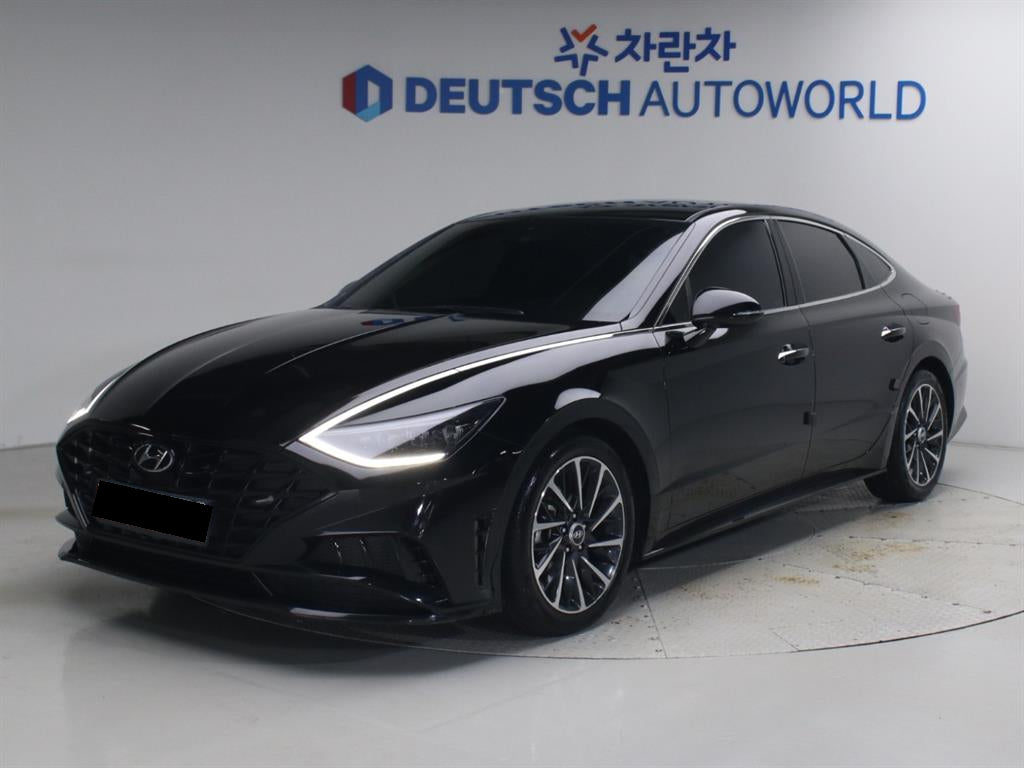 Hyundai Sonata — photo 01