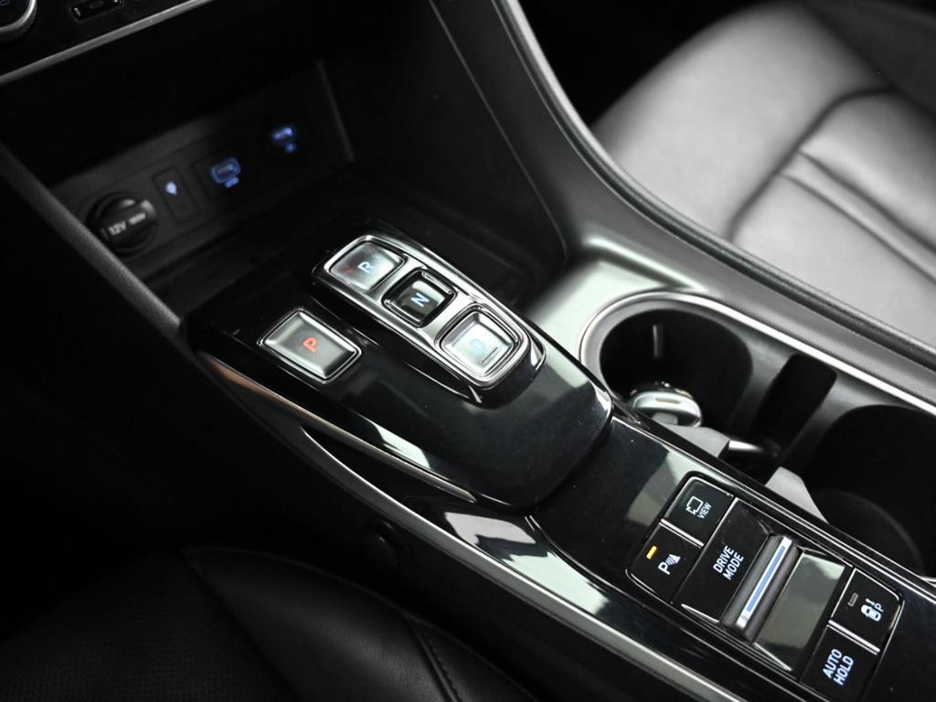 Hyundai Sonata — photo 08