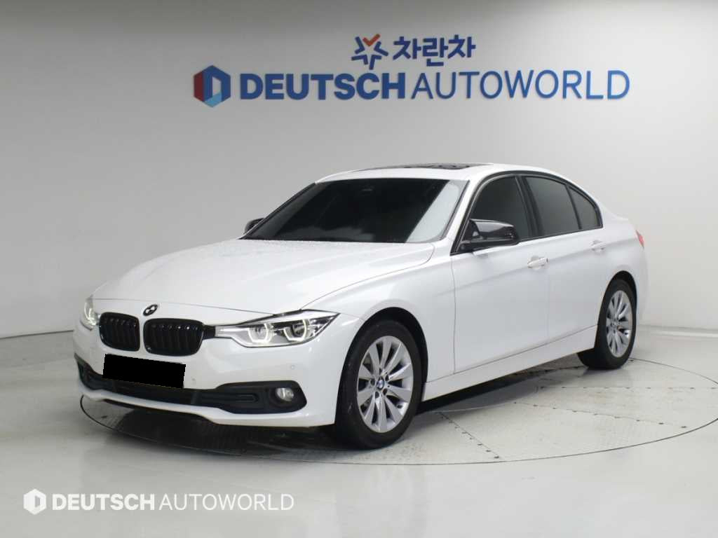 BMW 3-Series — photo 01