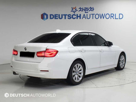 BMW 3-Series — photo 02