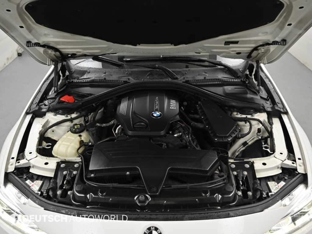BMW 3-Series — photo 06