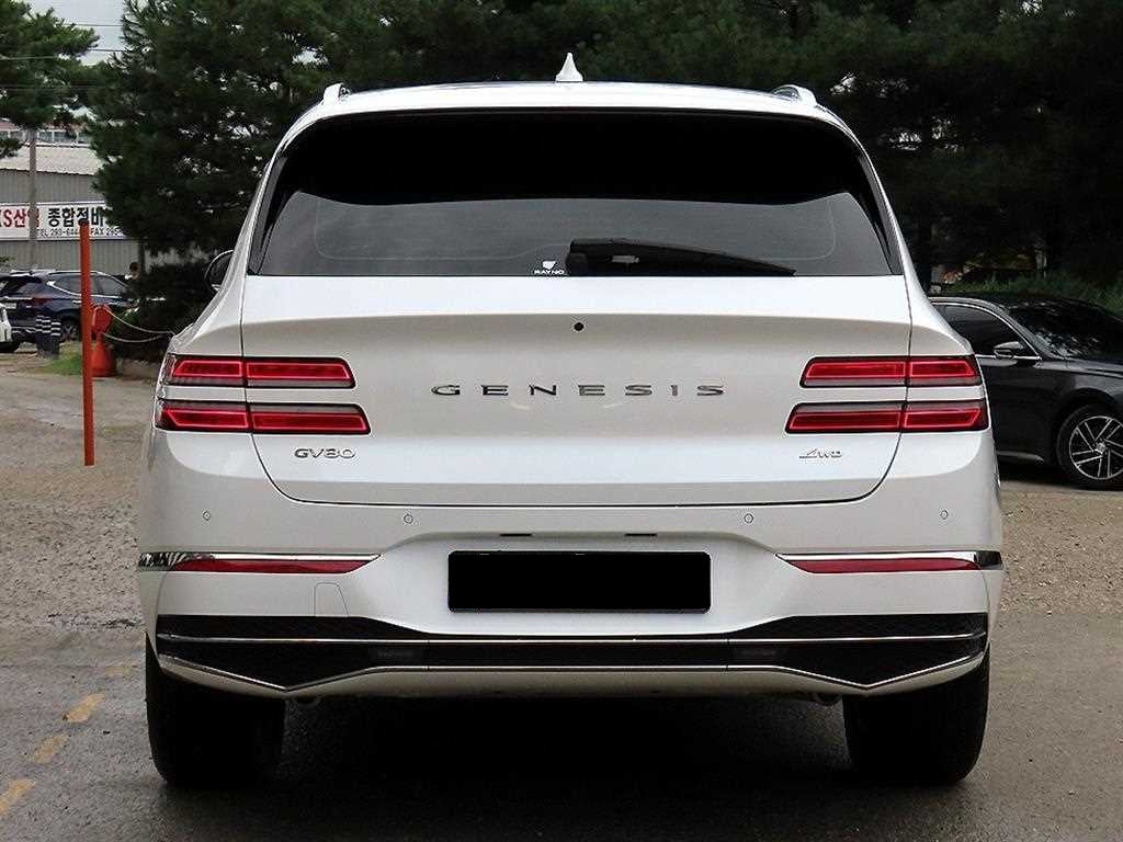 Genesis GV80 — photo 04