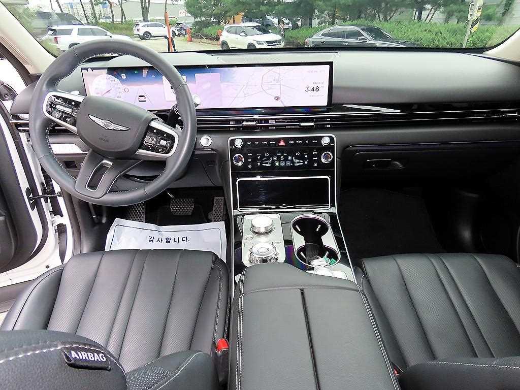 Genesis GV80 — photo 07