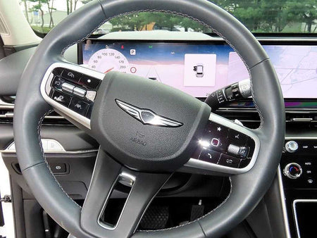 Genesis GV80 — photo 08