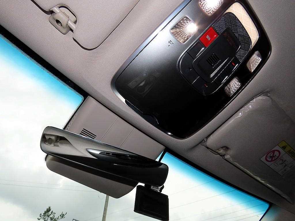 Genesis GV80 — photo 15