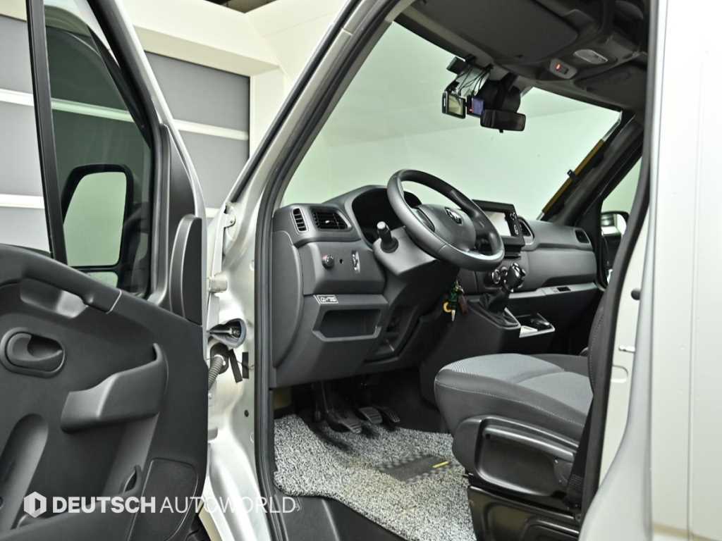 RENAULT Master — photo 10