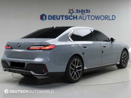 BMW 7-Series — photo 02