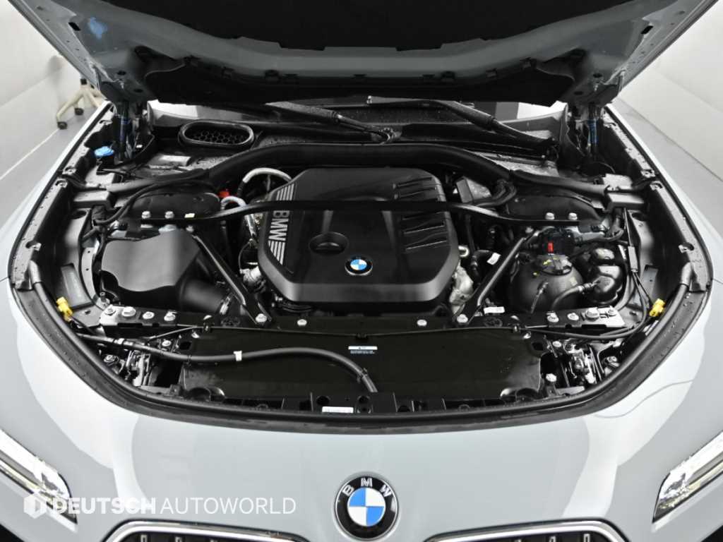 BMW 7-Series — photo 07