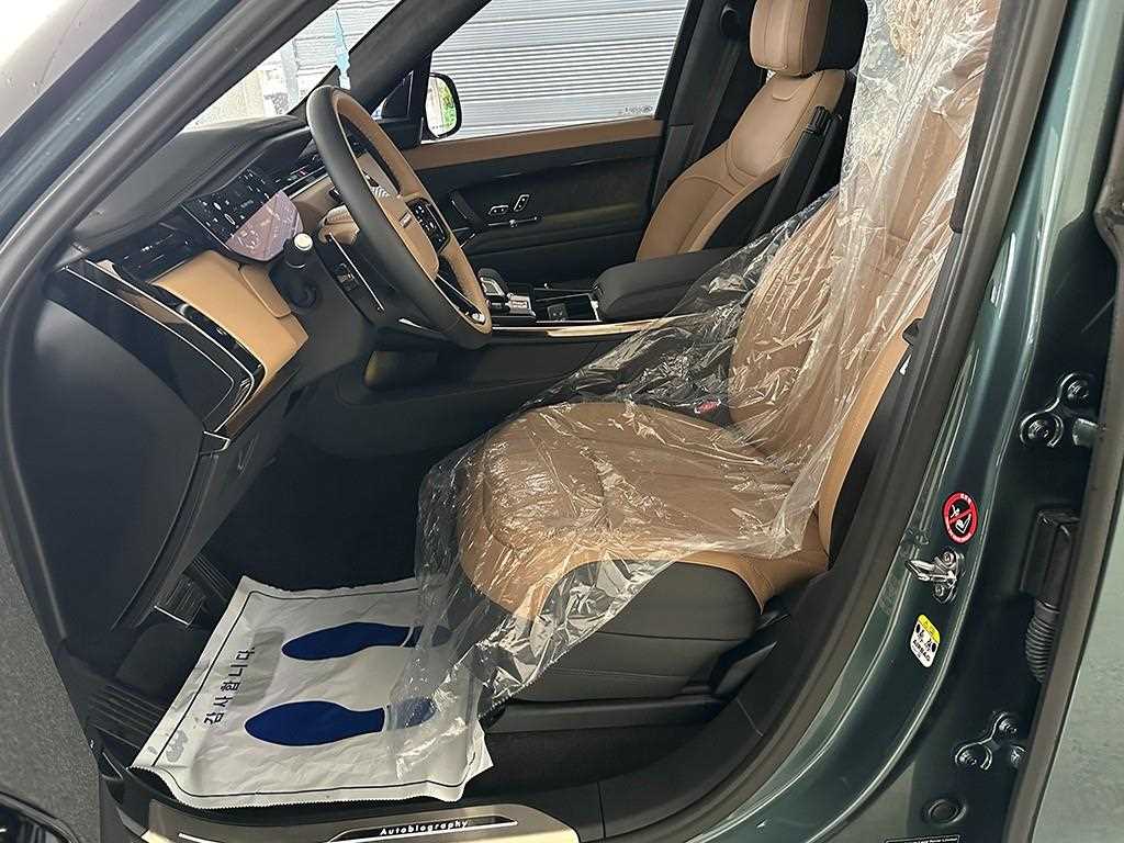 Land Rover Range Rover Sport — photo 05