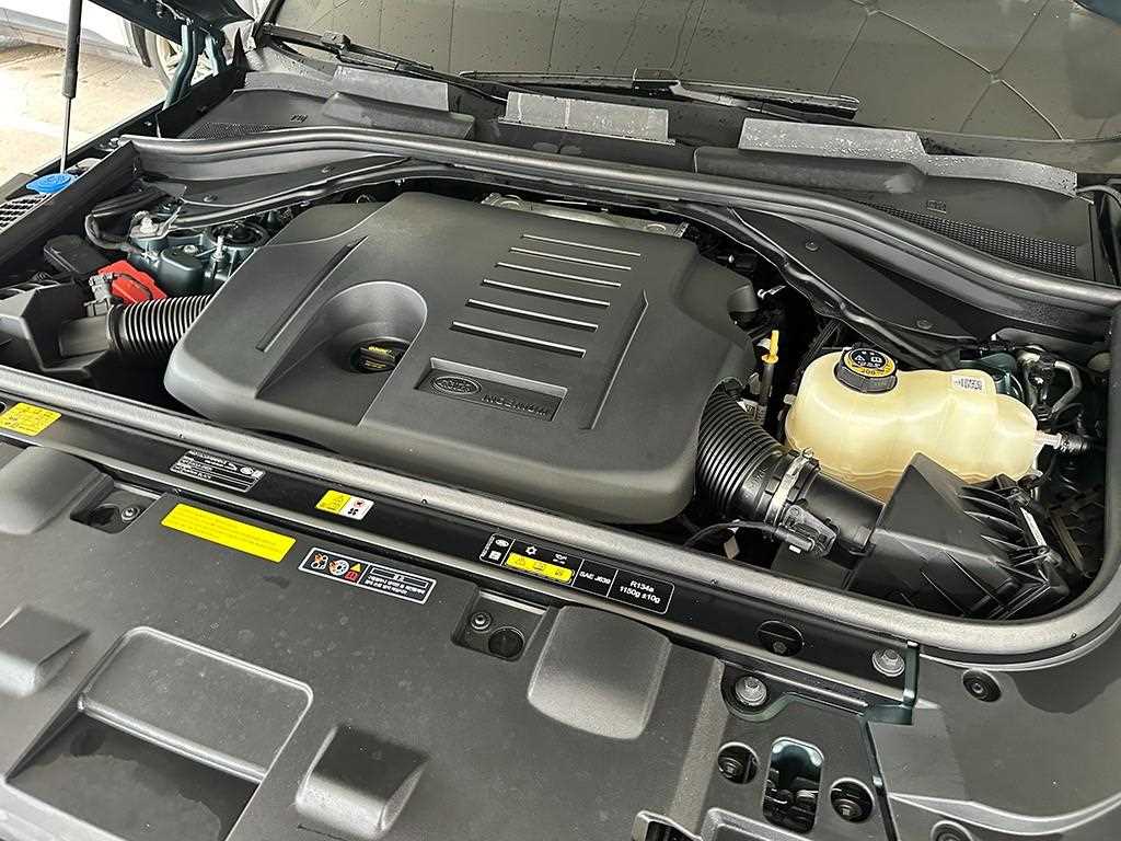 Land Rover Range Rover Sport — photo 19