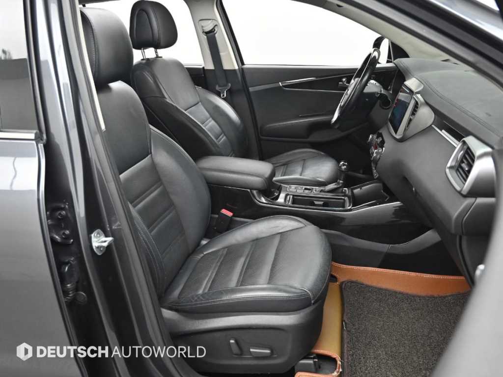 Kia Sorento — photo 10
