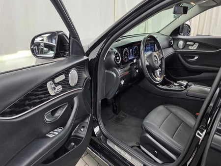 Mercedes-Benz E-Class — photo 05