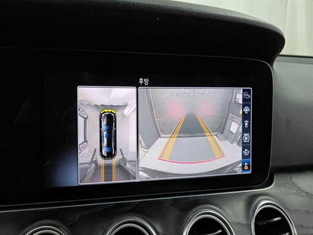 Mercedes-Benz E-Class — photo 14