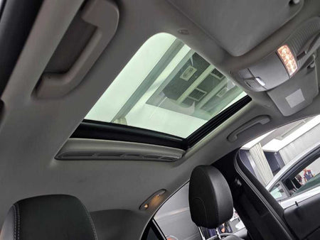 Mercedes-Benz E-Class — photo 20