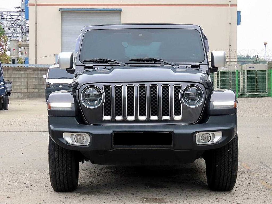 Jeep Wrangler — photo 02