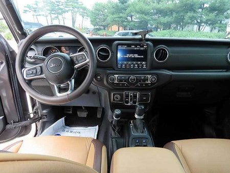Jeep Wrangler — photo 07