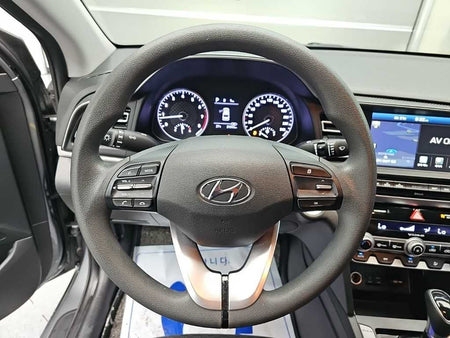 Hyundai Avante — photo 09