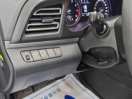 Hyundai Avante — photo 16