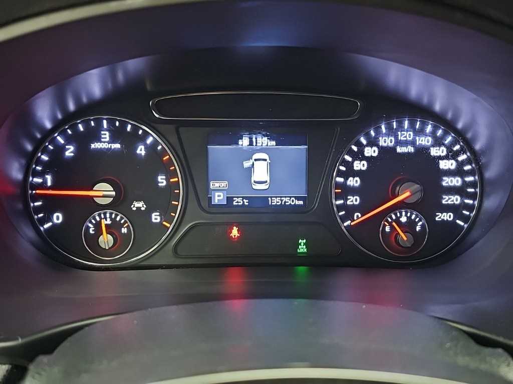 Kia Sorento — photo 06