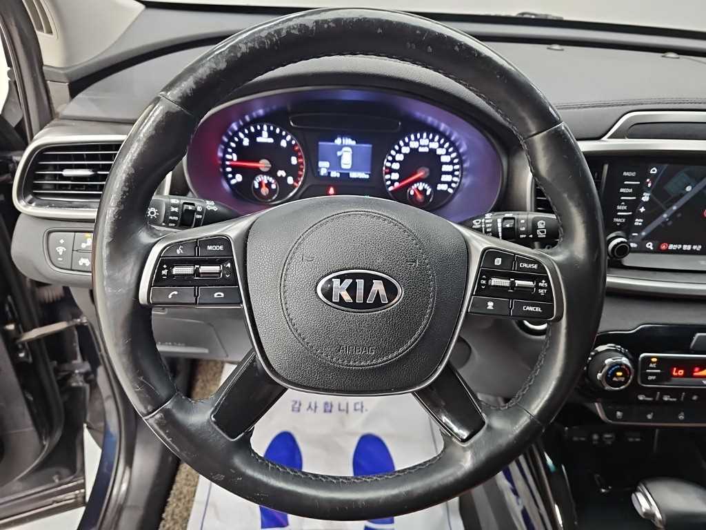 Kia Sorento — photo 09