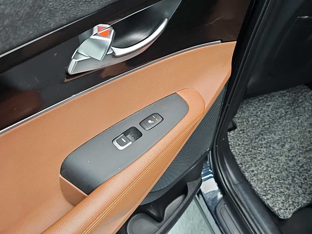Kia Sorento — photo 14
