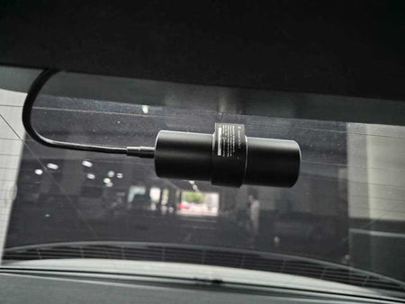 BMW 5-Series — photo 08