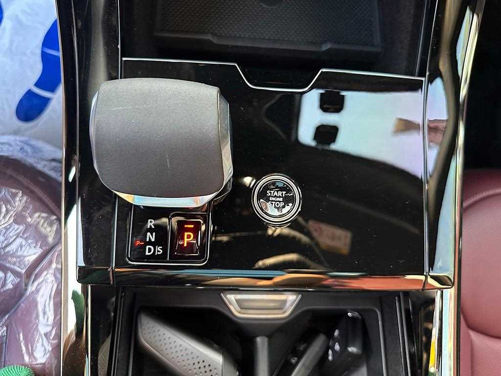 Land Rover Range Rover Sport — photo 12
